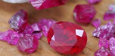 Who owns the largest diamond production globally?